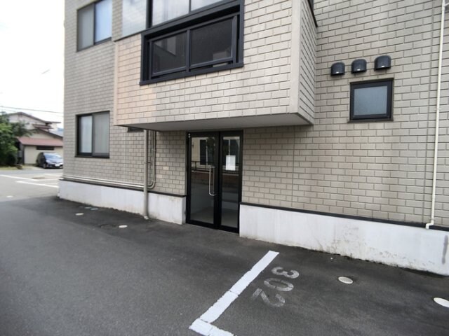 エントランス パレットスクエア