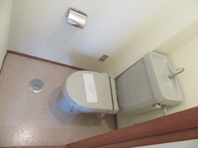コンパクトで使いやすいトイレです コーポ柴田