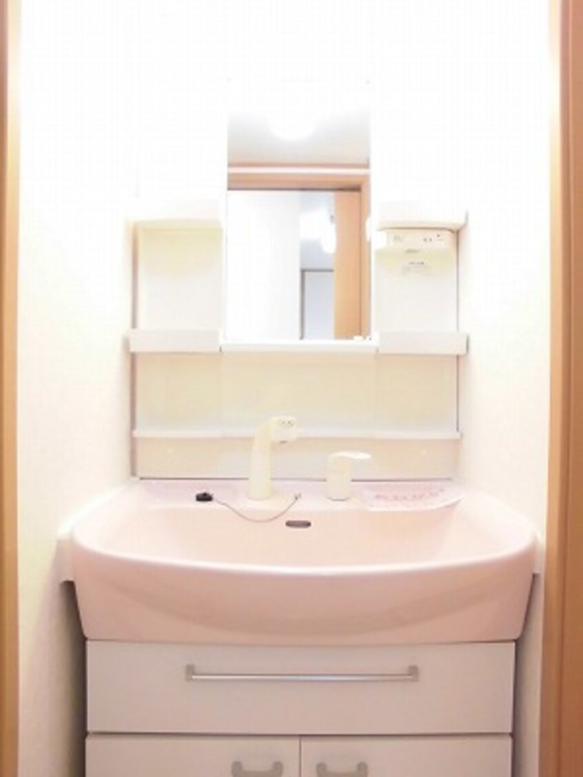 洗面所 ミルト　クリーマ　Ｂ