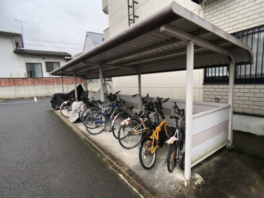駐輪場 メゾン２８６