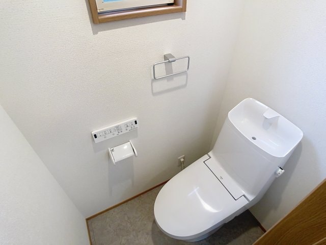  レピュート長岡A