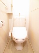 トイレ 秋桜　２０１１　Ａ