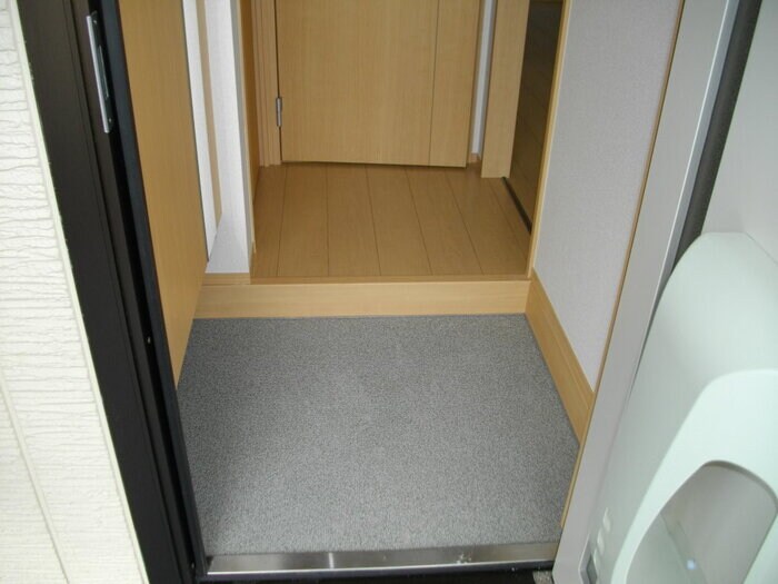 玄関 フォレスタ中央