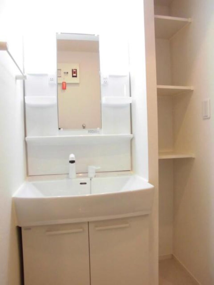 洗面所 ヴィラ　ルミナーレ　Ⅰ