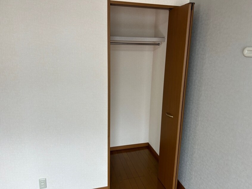 クローゼット（南洋室） メゾン２８６