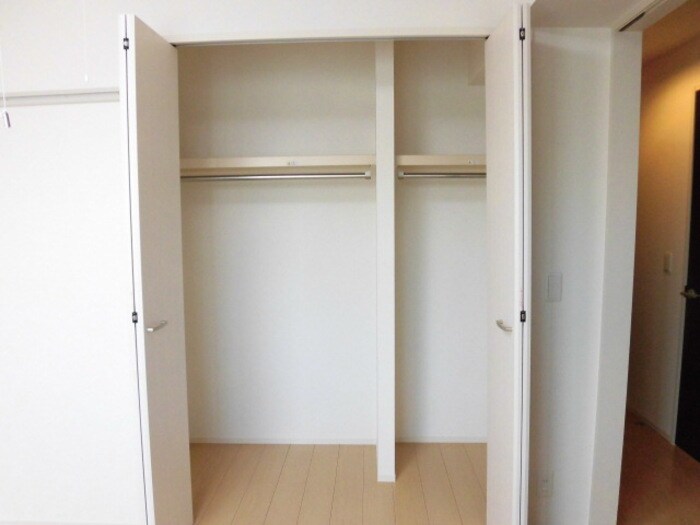 広々収納！ スリー・スター Ⅳ号館 Ａ