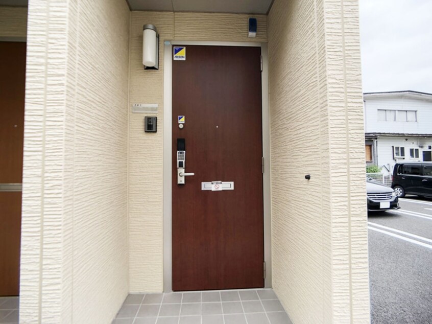 エントランス リール・ロージェ Ｃ