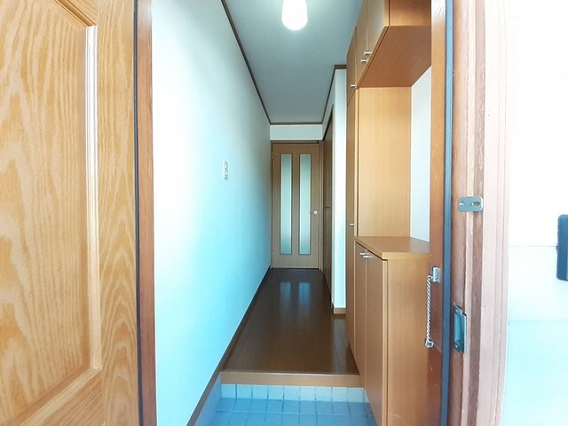 玄関 サンホワイト