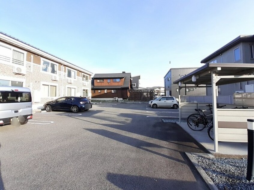 駐車場 ベラ・ルーチェ