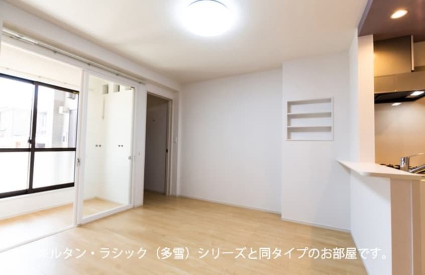 居室・リビング フォンテーヌⅢ　Ｃ