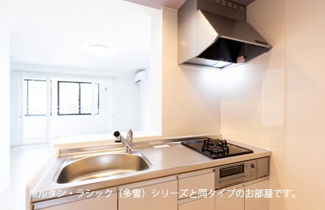 キッチン フォンテーヌⅢ　Ｃ