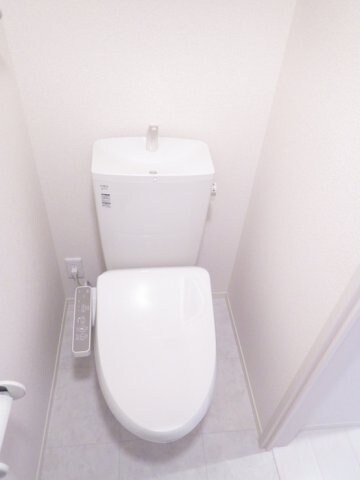 温水洗浄便座付きトイレ グリーンヒルズ Ⅵ