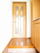 玄関 カトルセゾンⅢ