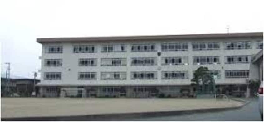 山形市立金井小学校(小学校)まで250m サンハイツイワタ