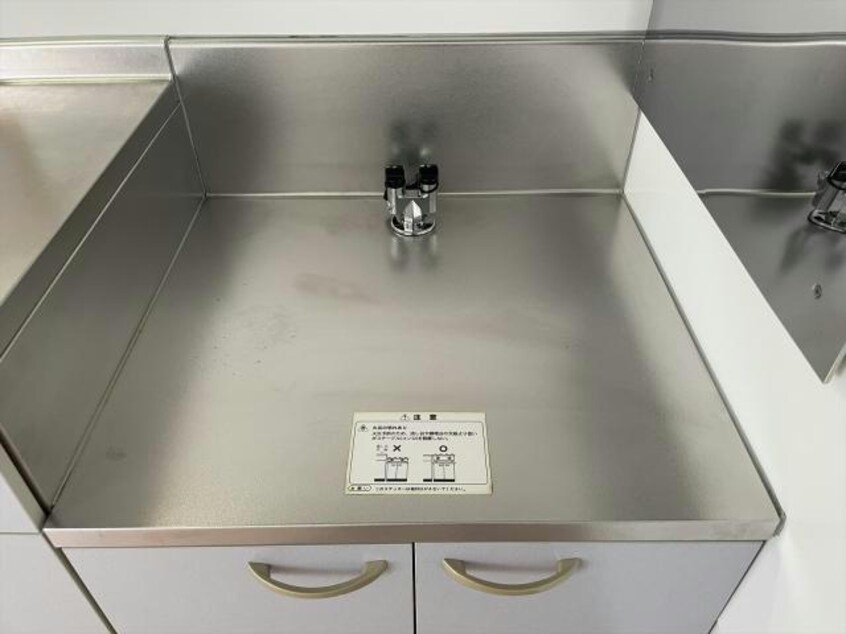  ラ・スコレール水上