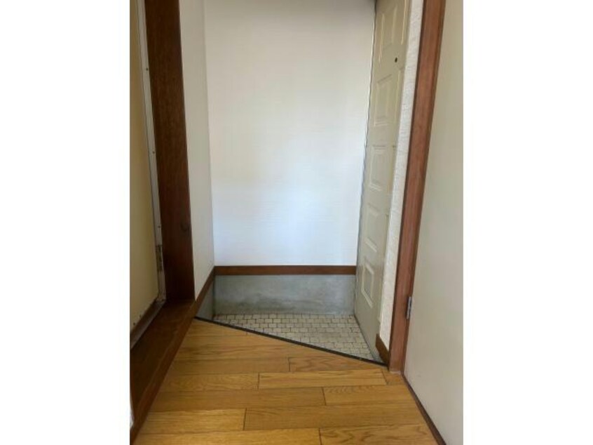  ジョイス英賀保