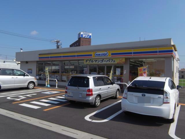 ミニストップ羽島福寿町店(コンビニ)まで173m レジデンス長良