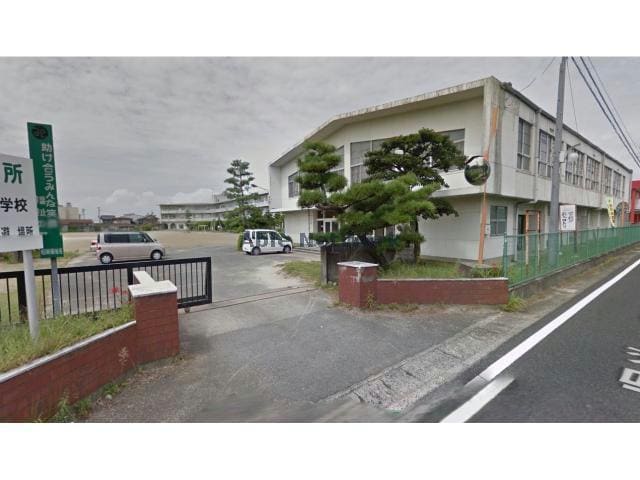 笠松町立松枝小学校(小学校)まで410m 宮代ハイツ
