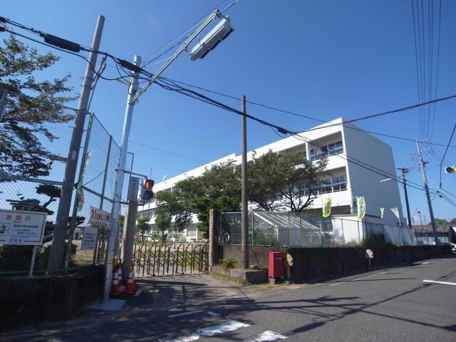 羽島市立堀津小学校(小学校)まで1313m フローラタウンＨ