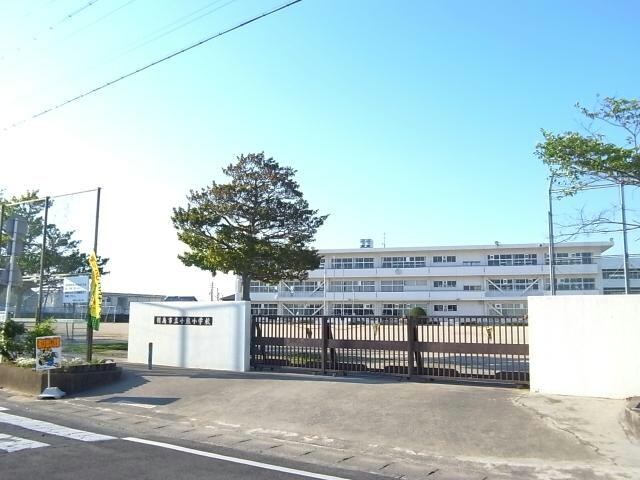 羽島市立小熊小学校(小学校)まで1054m サウスバレー２１