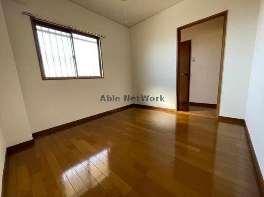  ＫＴ　ＳＩＮＳＩＡ