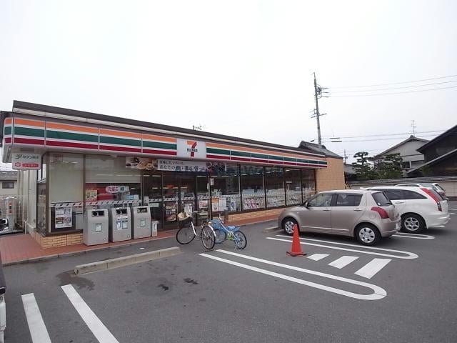 セブンイレブン羽島竹鼻町狐穴店(コンビニ)まで398m メゾン大島