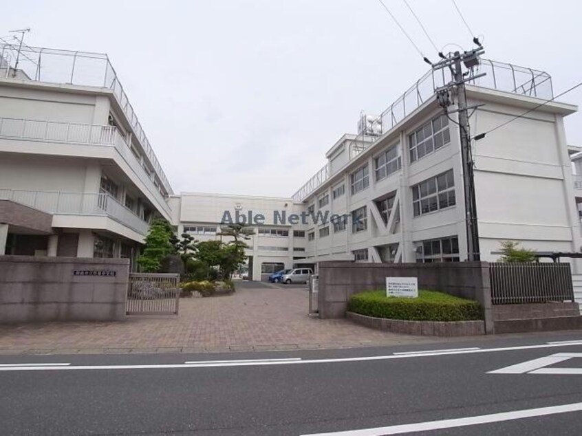 羽島市立竹鼻中学校(中学校/中等教育学校)まで460m メゾン大島