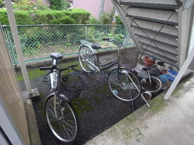  ツインハイツＢ