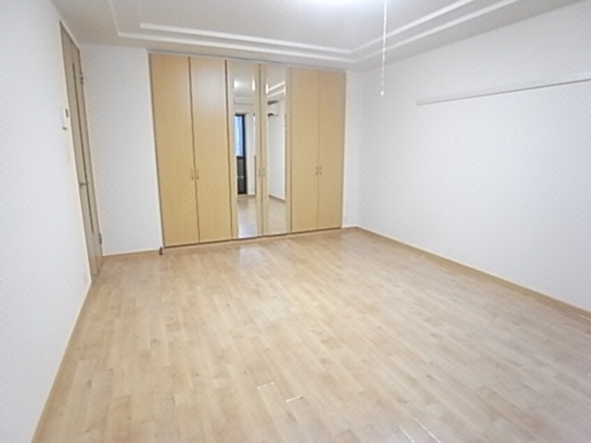 リビングダイニング さくら　ｓｑｕａｒｅ