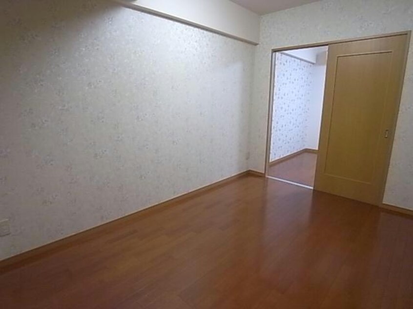  レジデンスタツミ二番館