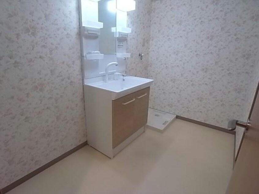  レジデンスタツミ二番館