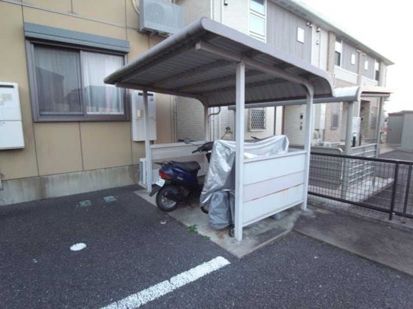  ファミーユ高桑