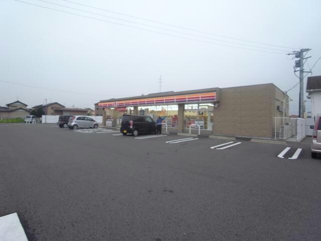 サークルK羽島牧野店(コンビニ)まで595m フラン・ドゥ・アーサーⅡ