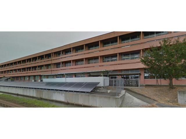 安八町立登龍中学校(中学校/中等教育学校)まで1676m グラン　リーベⅡ