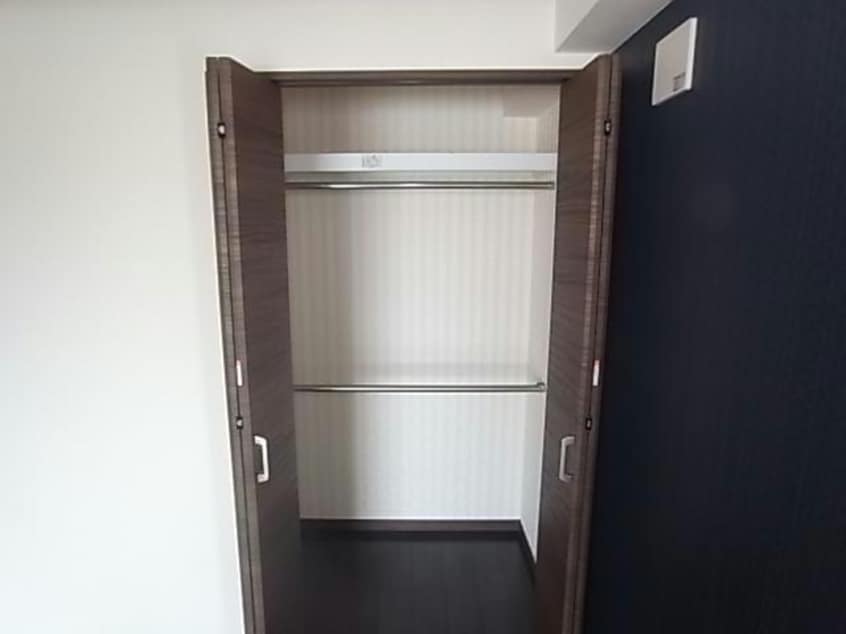  レジデンス辰己3番館