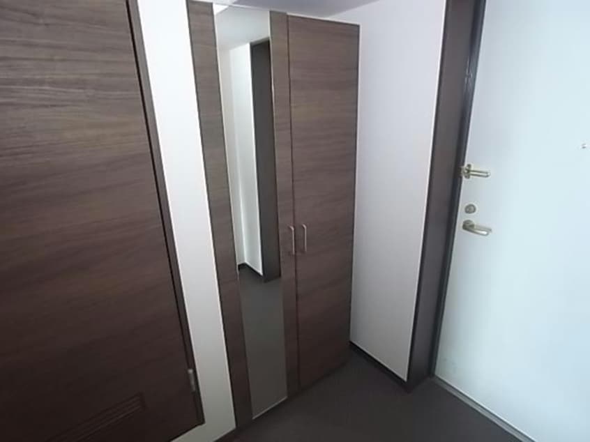  レジデンス辰己3番館