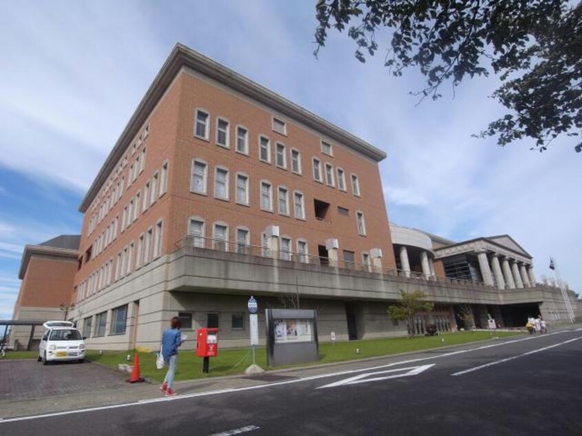羽島市立図書館(図書館)まで284m ネオ　プロヴォカーレ