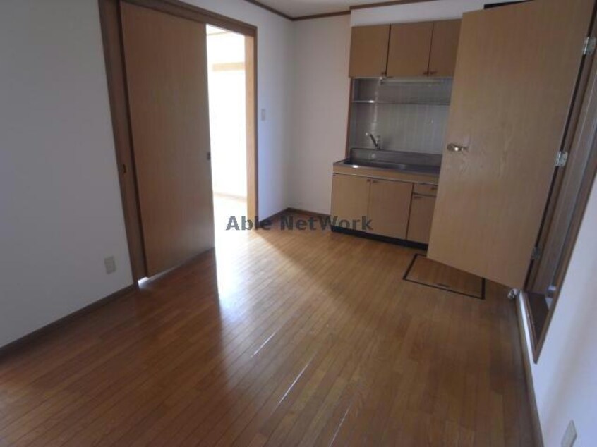  レフィナード・エムＡ