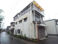 笠松町二見町貸家