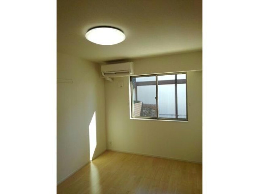  サンリットハウスAＢ