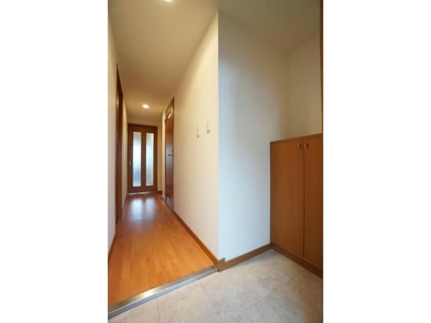 シューズボックス付 東海道本線/浜松駅 バス12分飯田下車:停歩3分 1階 築18年