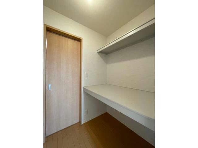 収納力抜群のウォークインクローゼット イグドラシルⅡ