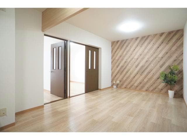 302 ＭＡＮＳＩＯＮ・ＩＴＯ