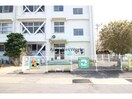 県前保育所(幼稚園/保育園)まで1126m ポルテ