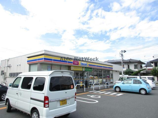 ミニストップ小松島町店(コンビニ)まで159m ビクトリーハイツ新港