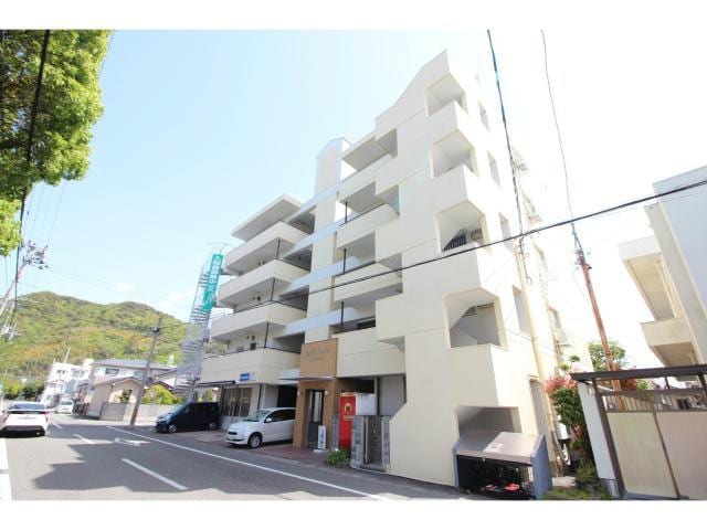  ベルヌーブ北浜ハイツ