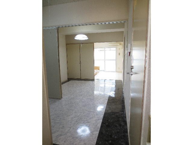  ベルヌーブ北浜ハイツ