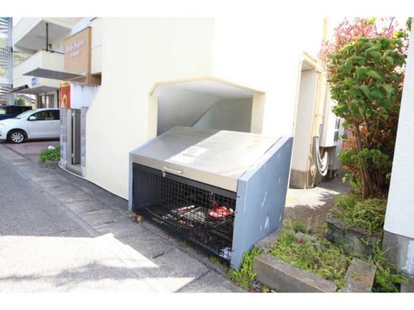  ベルヌーブ北浜ハイツ