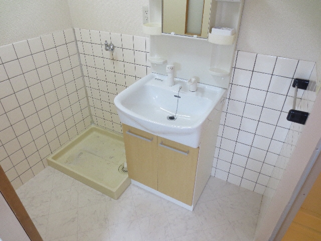  ベルヌーブ北浜ハイツ