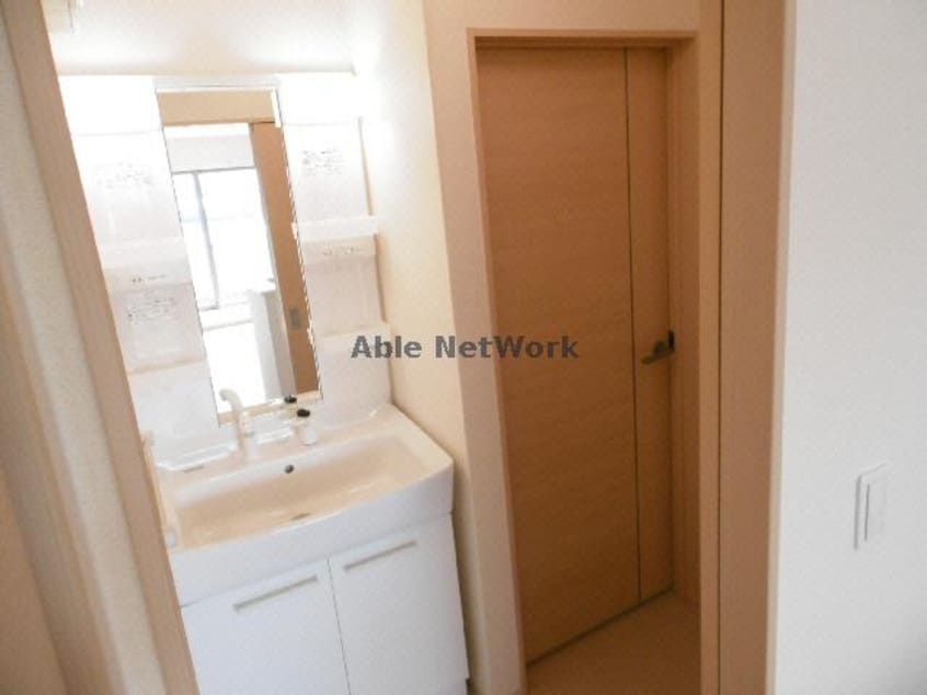 洗面台（シャワー付） ルミエール住吉